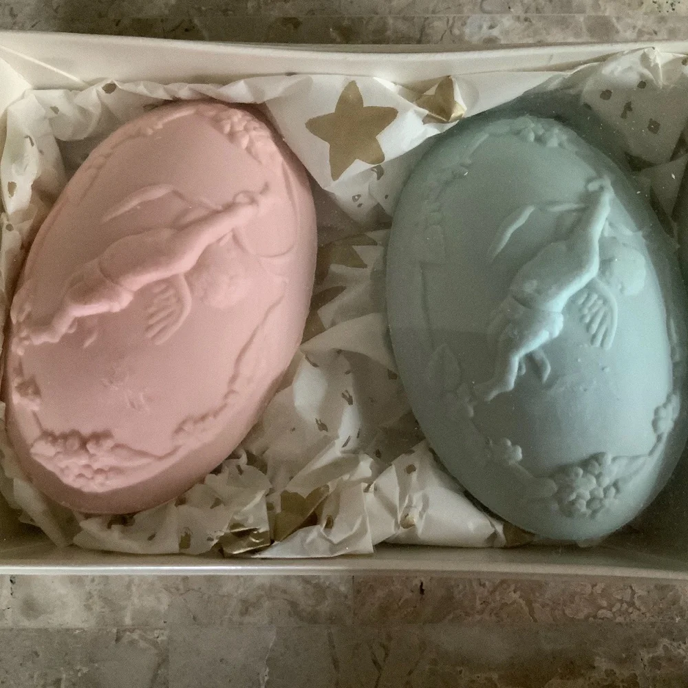 New French Milled Soaps With Avon Ceramic Soap Dish